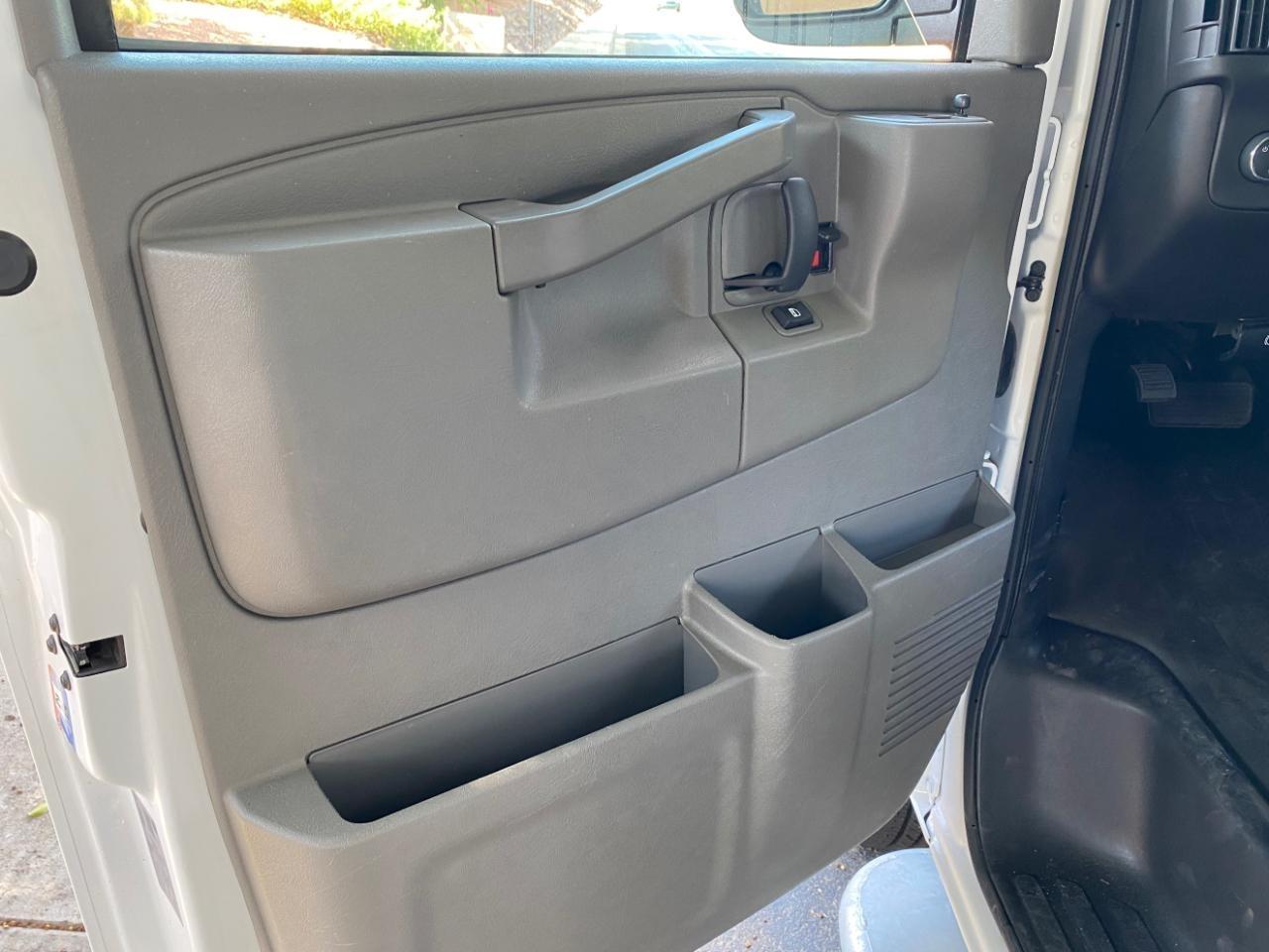 Chevrolet Express 2500 Cargo 2025