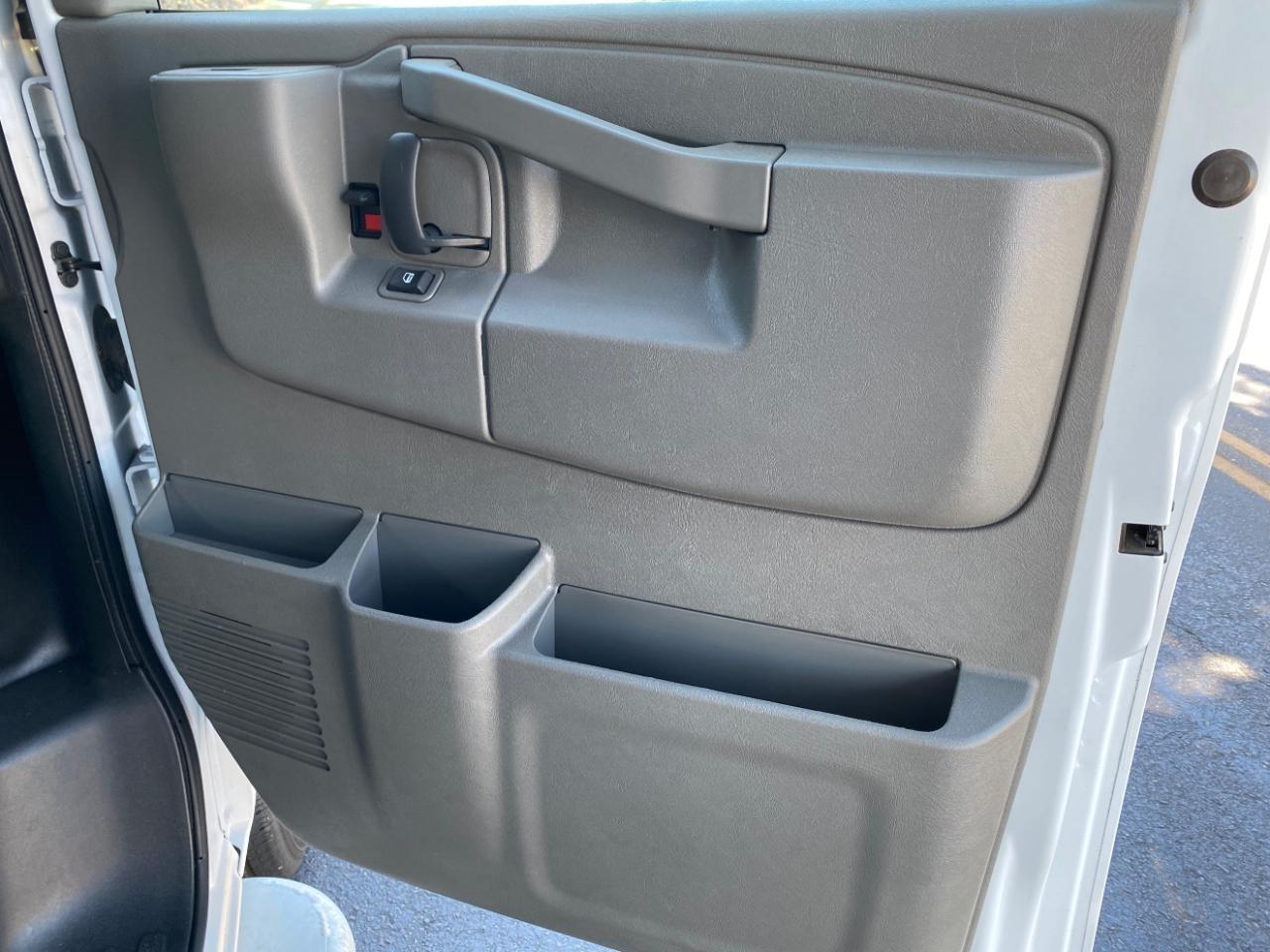 Chevrolet Express 2500 Cargo 2025