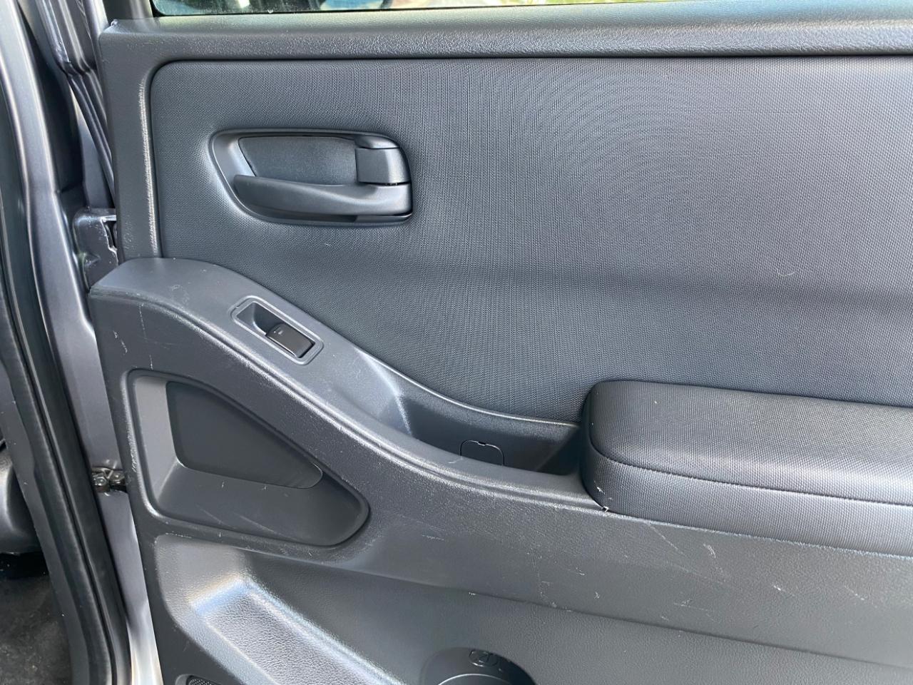 Nissan Frontier S Crew Cab 4WD 2022