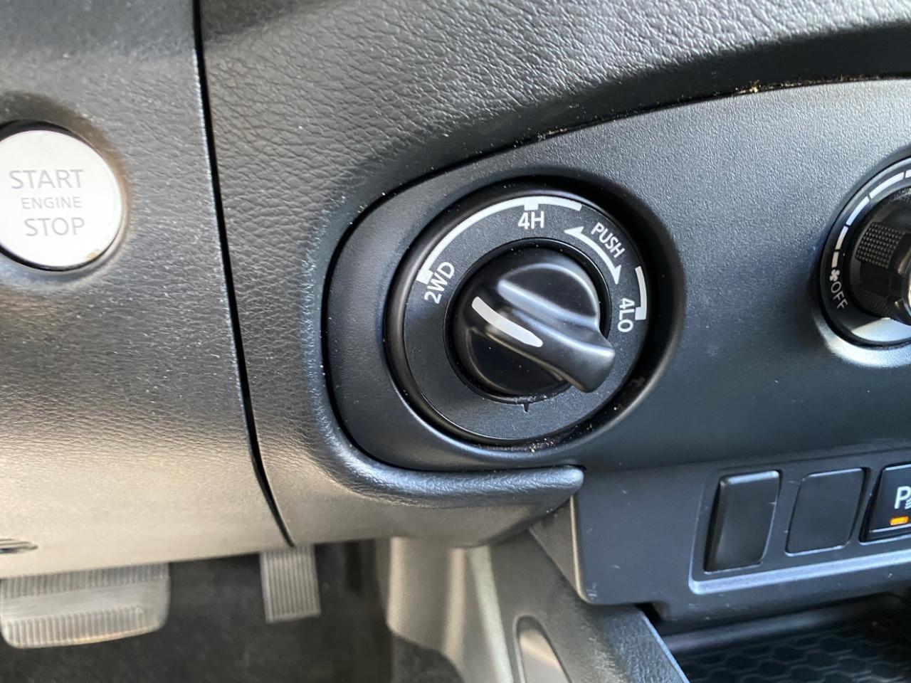 Nissan Frontier S Crew Cab 4WD 2022
