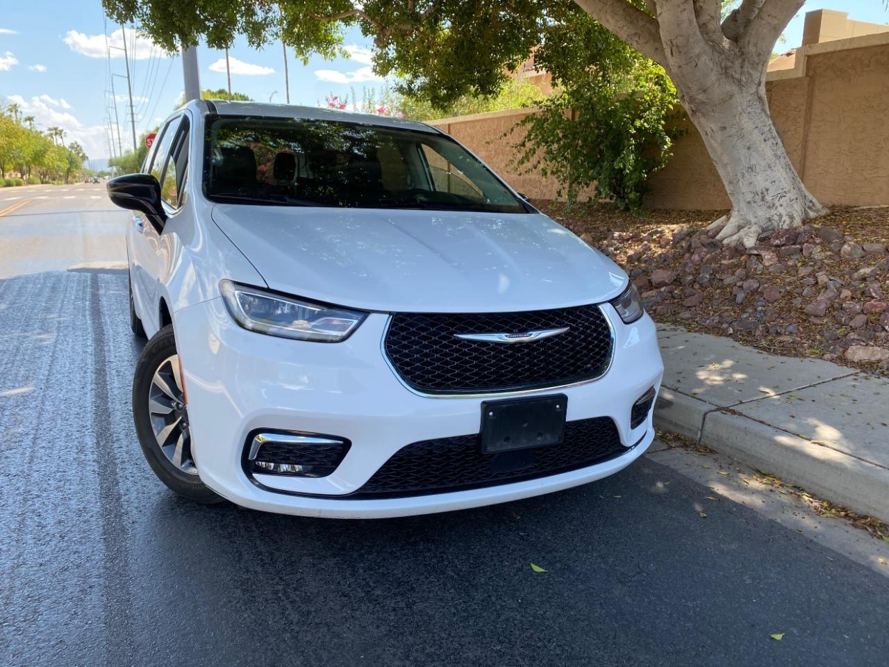 Chrysler Pacifica Hybrid Select 2024