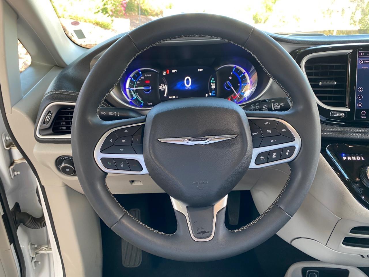 Chrysler Pacifica Hybrid Select 2024