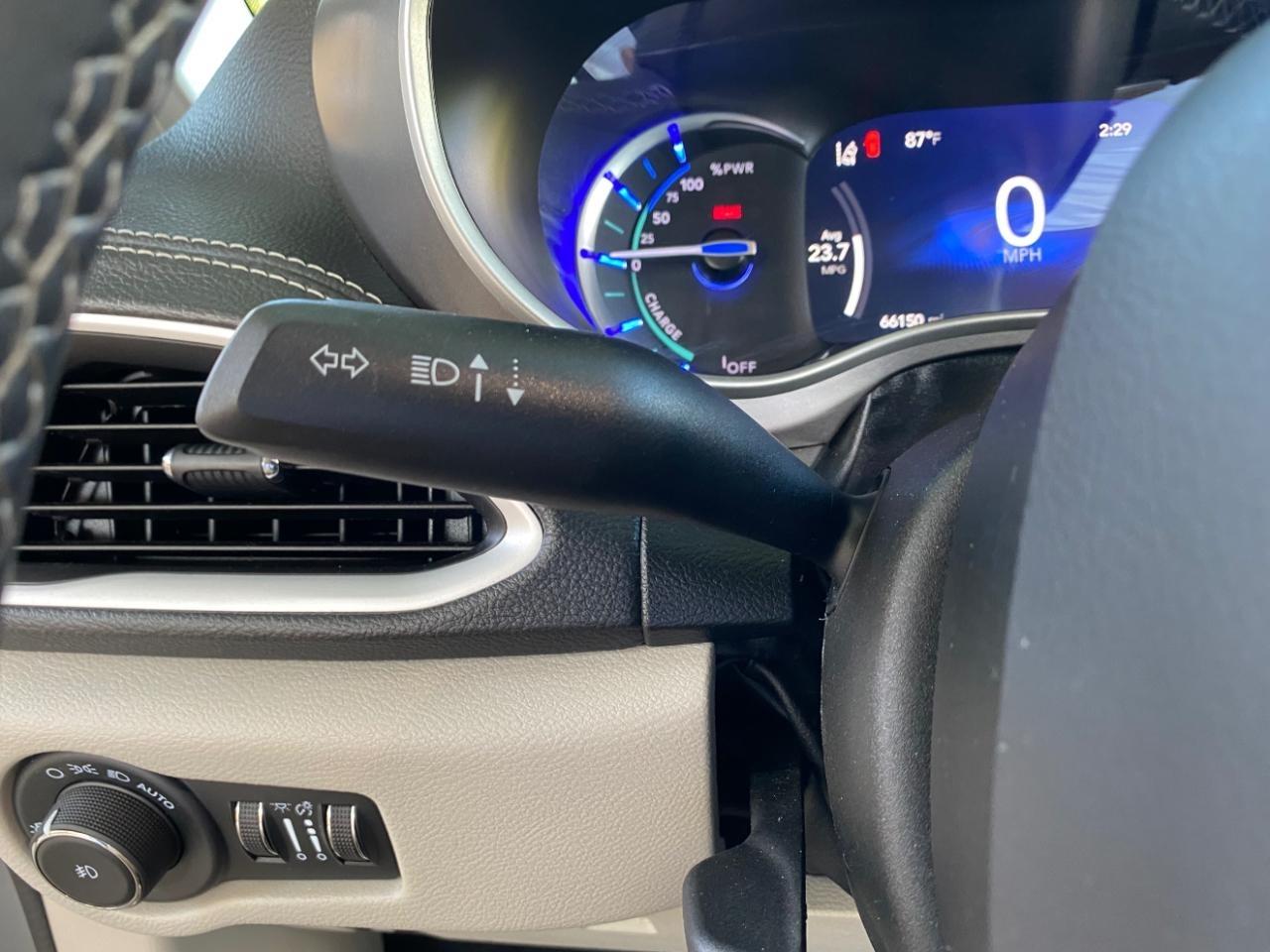 Chrysler Pacifica Hybrid Select 2024
