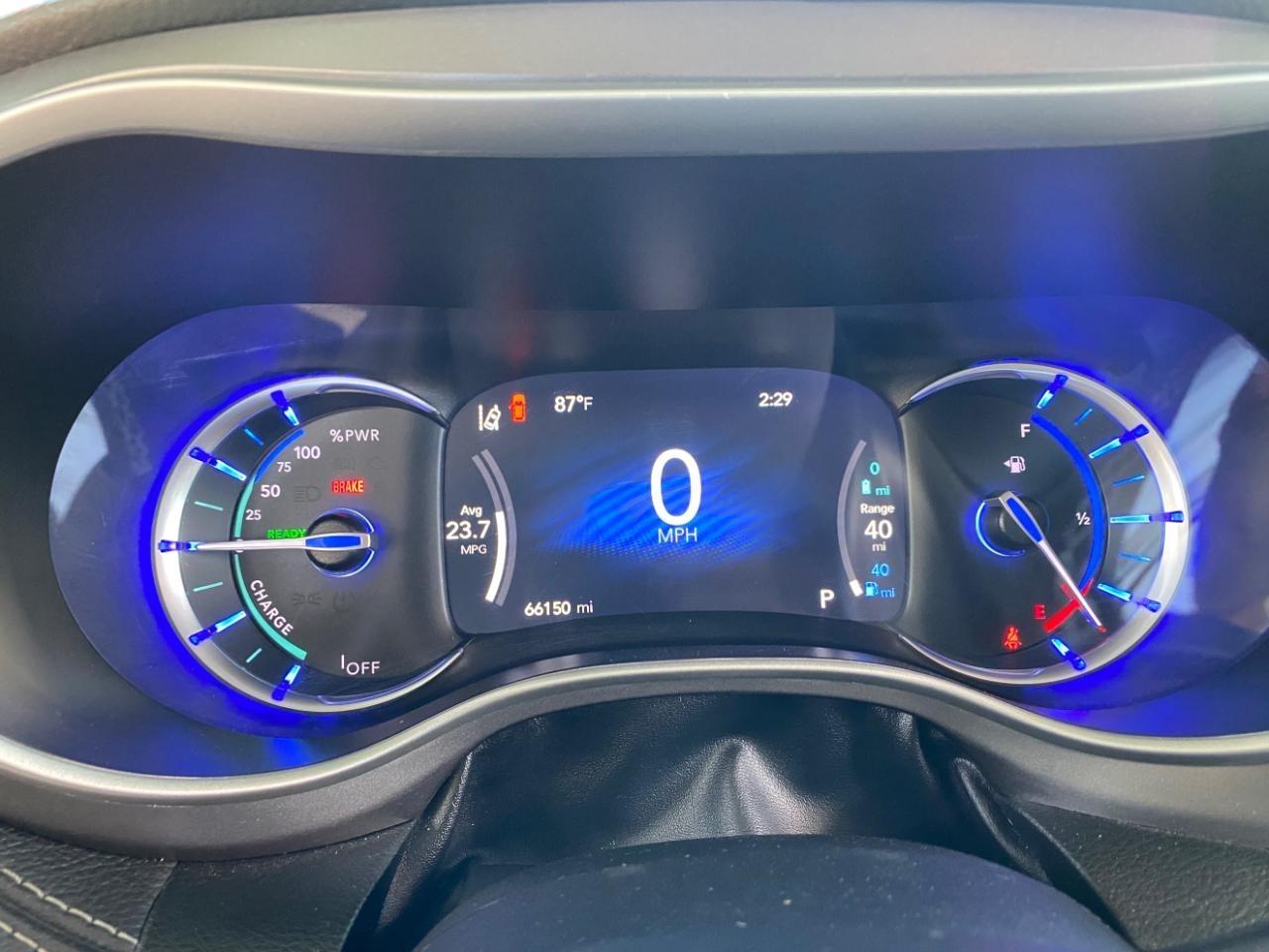 Chrysler Pacifica Hybrid Select 2024