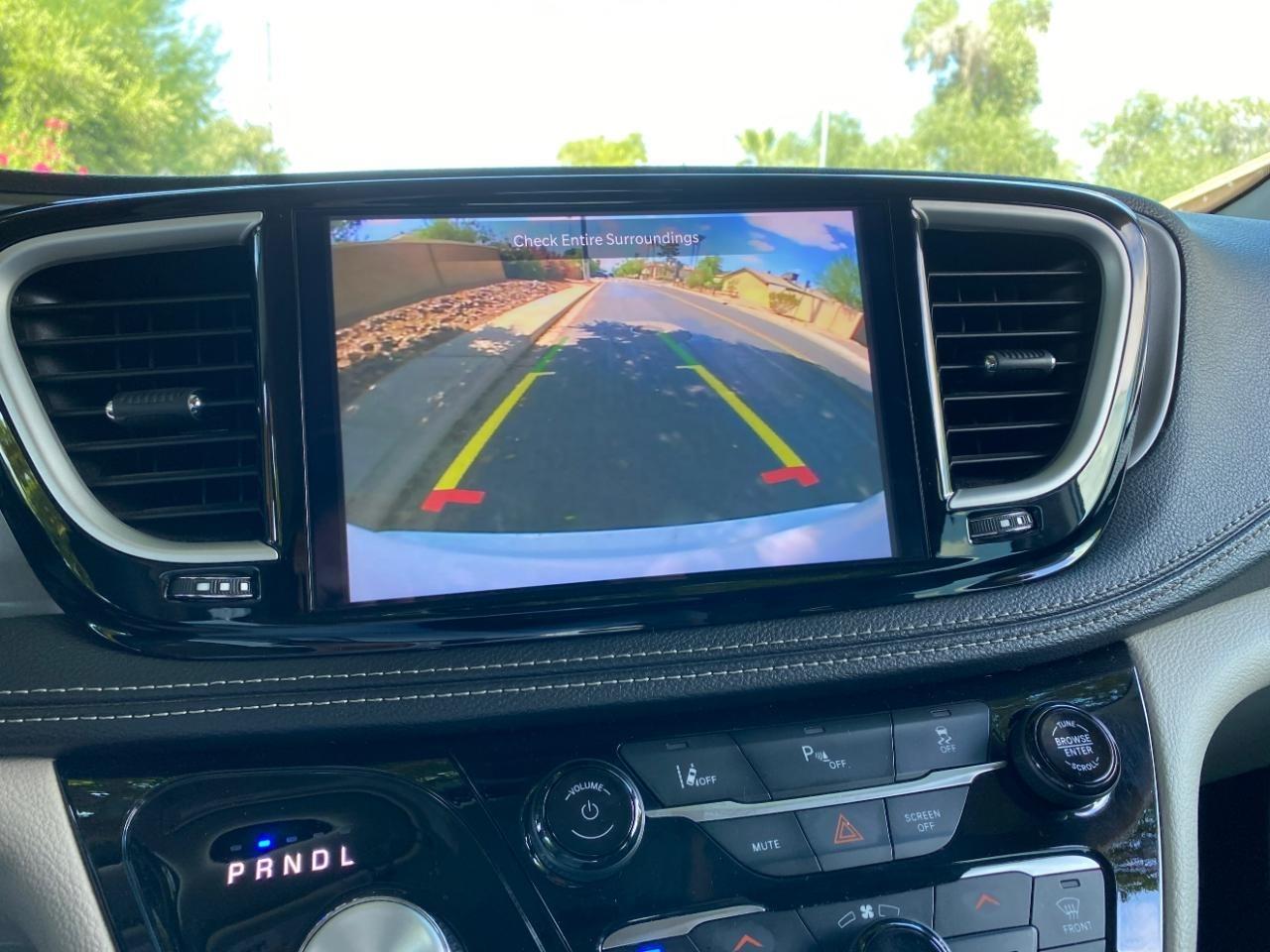 Chrysler Pacifica Hybrid Select 2024