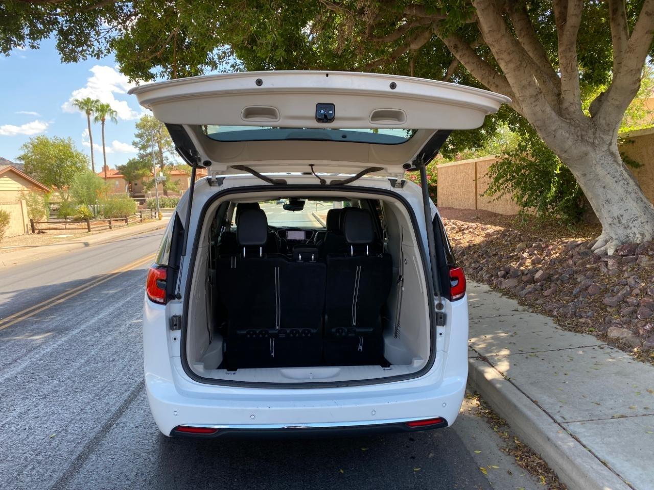 Chrysler Pacifica Hybrid Select 2024