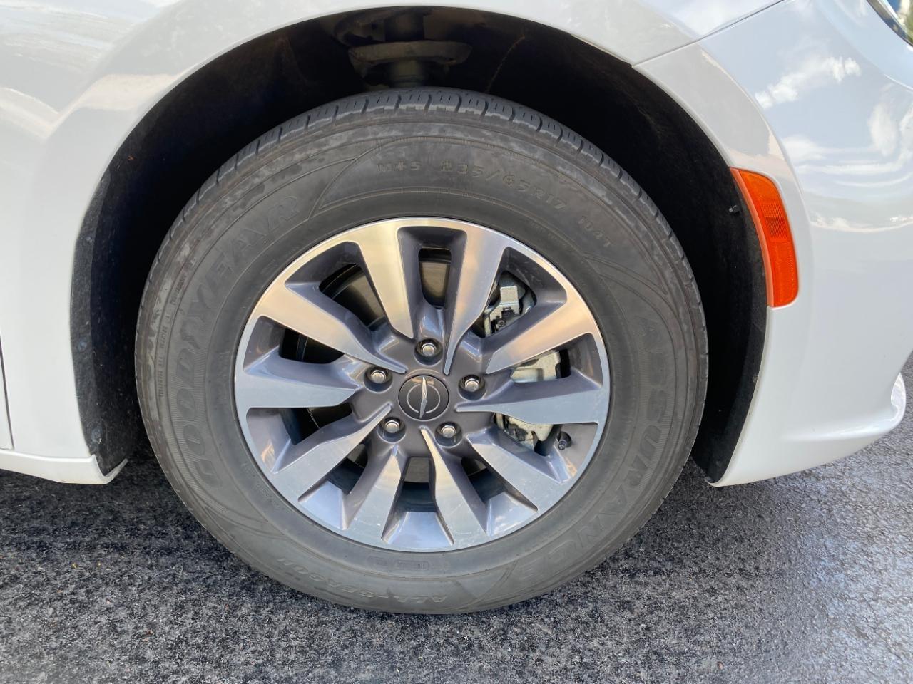 Chrysler Pacifica Hybrid Select 2024