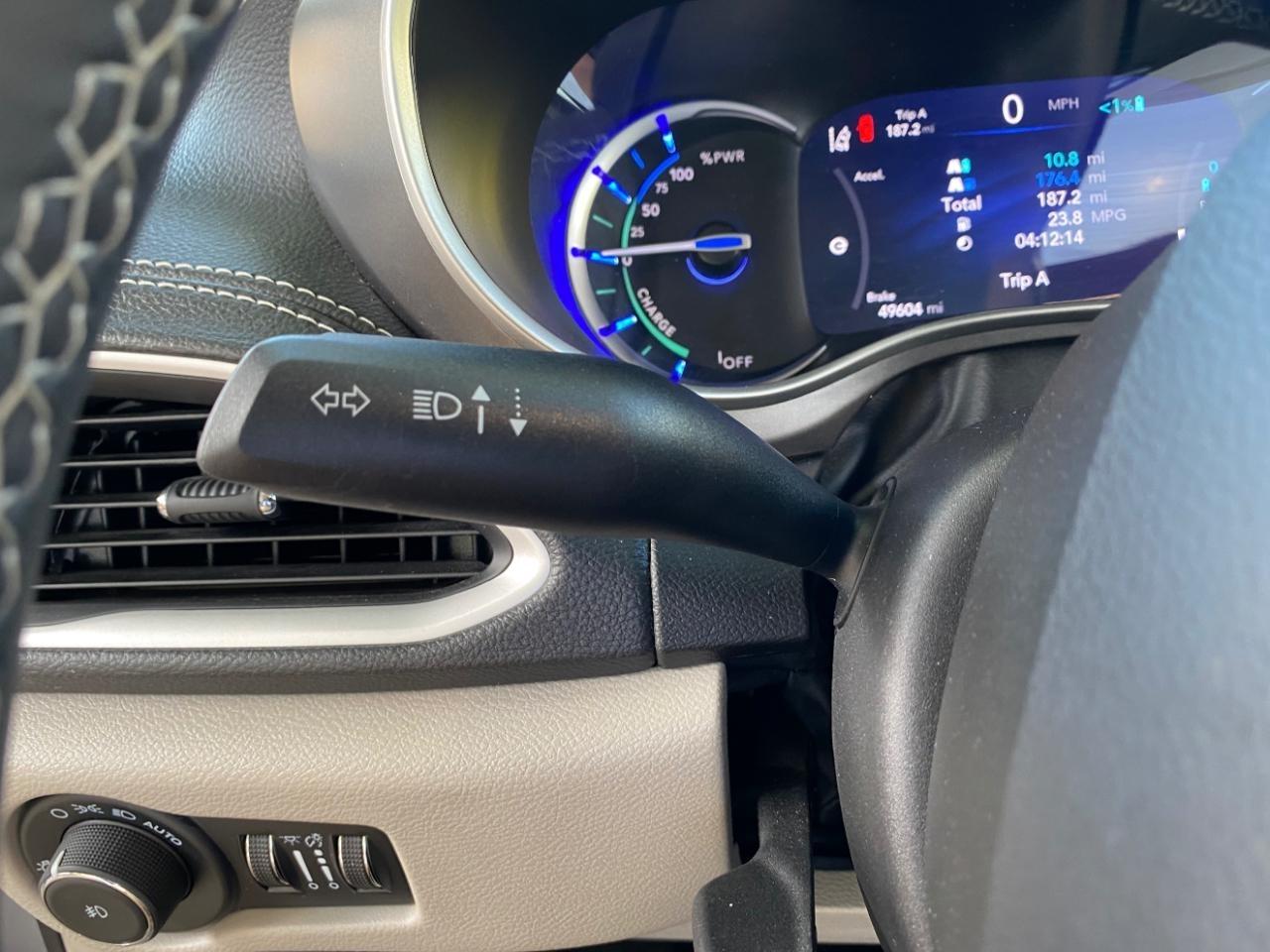 Chrysler Pacifica Hybrid Select 2024