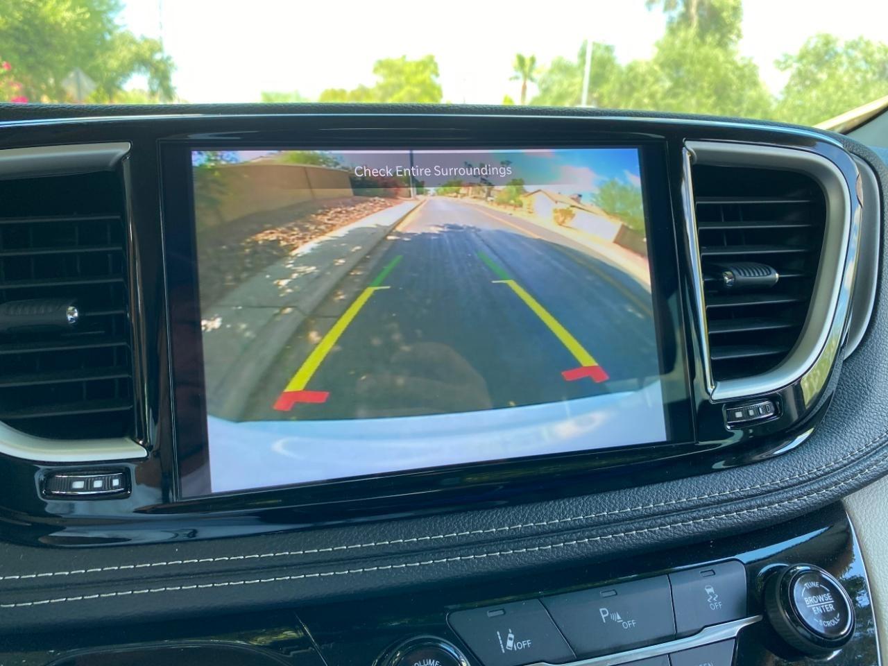 Chrysler Pacifica Hybrid Select 2024