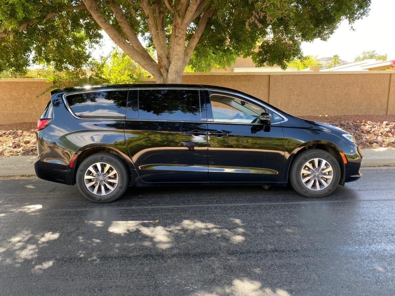 Chrysler Pacifica Hybrid Select 2024