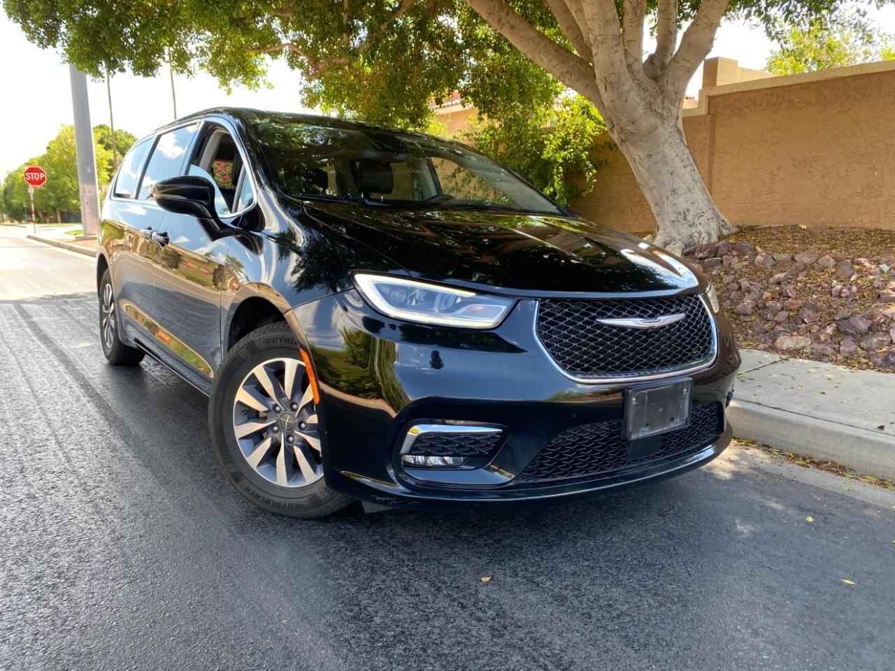 Chrysler Pacifica Hybrid Select 2024