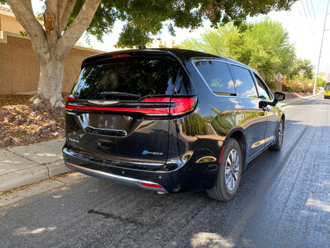 Chrysler Pacifica Hybrid Select 2024