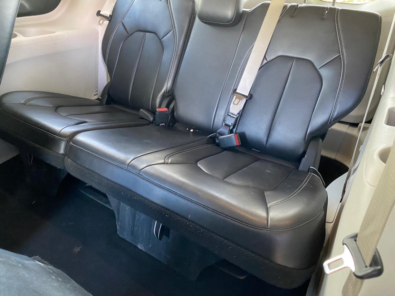Chrysler Pacifica Hybrid Select 2024