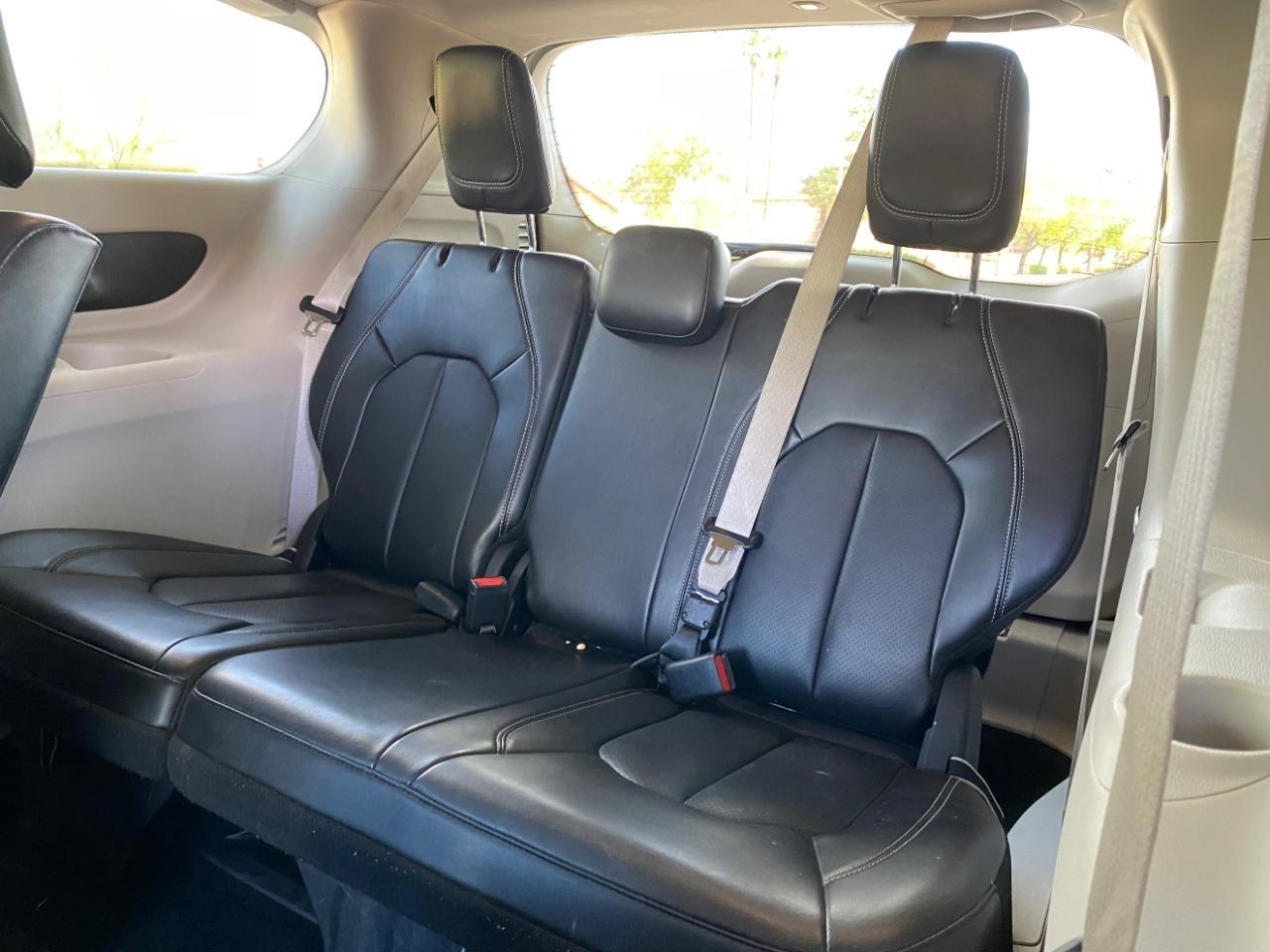 Chrysler Pacifica Hybrid Select 2024