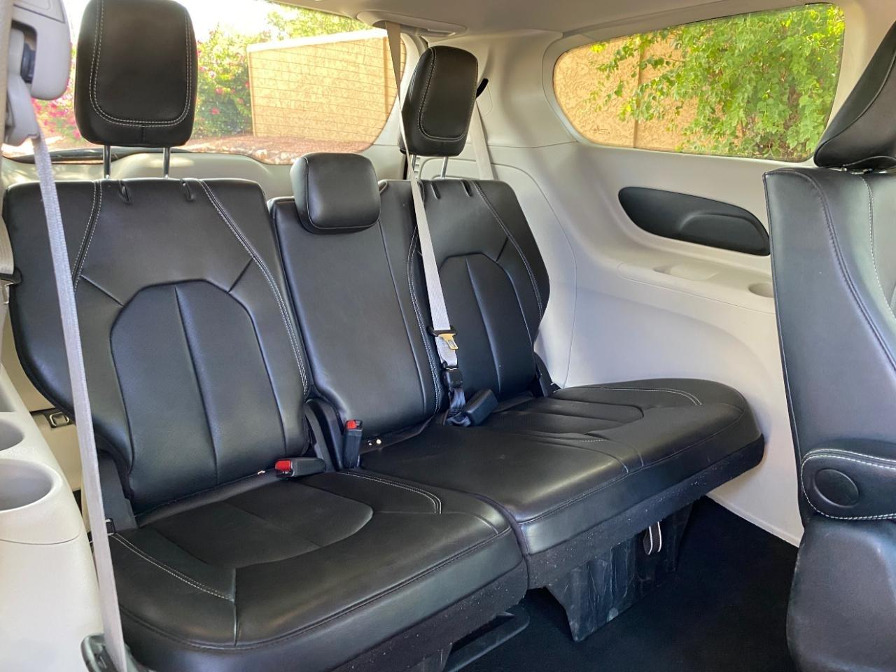 Chrysler Pacifica Hybrid Select 2024