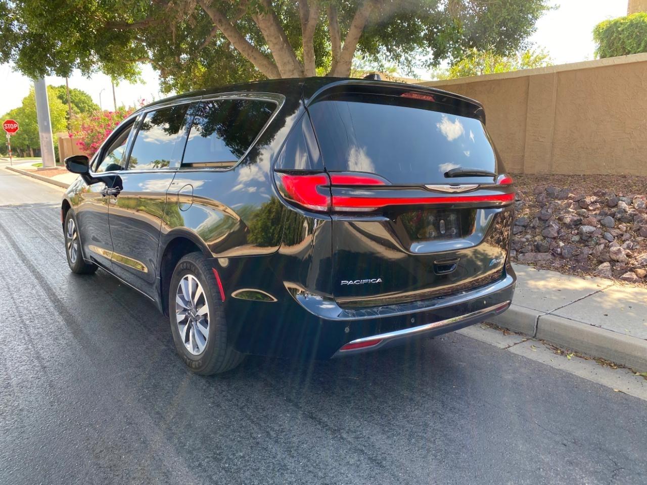 Chrysler Pacifica Hybrid Select 2024