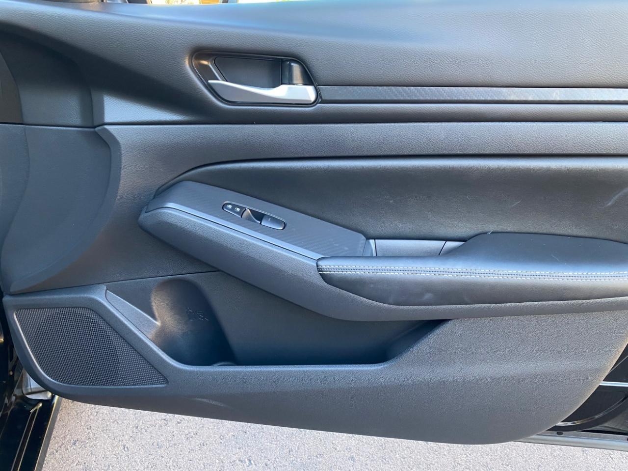 Nissan Altima 2.5 SV 2025