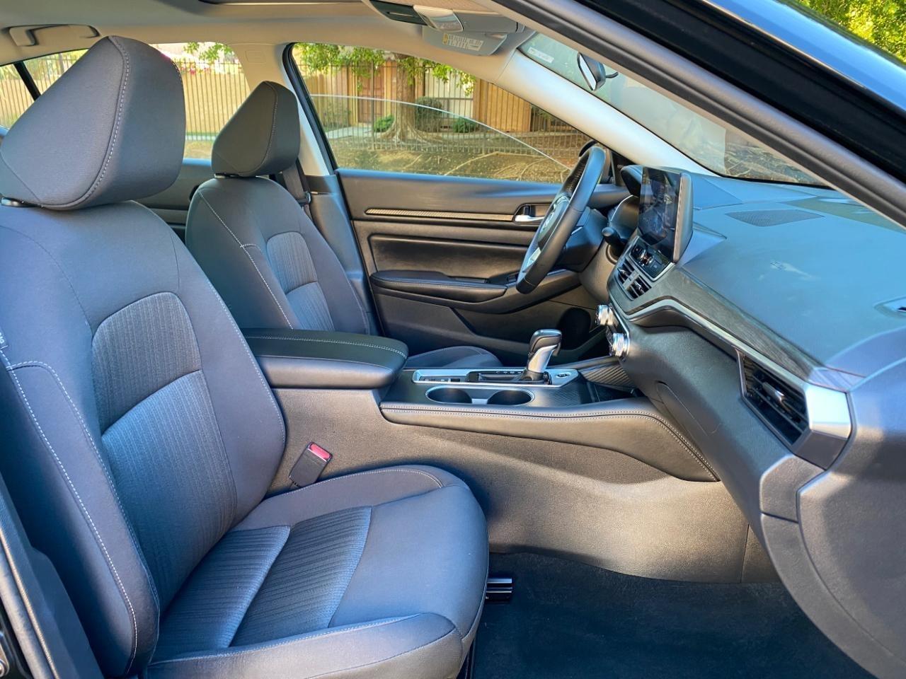Nissan Altima 2.5 SV 2025
