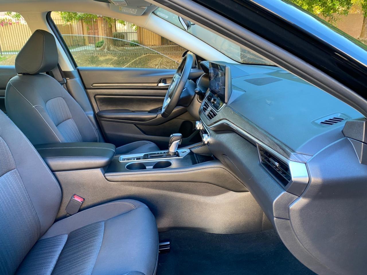 Nissan Altima 2.5 SV 2025