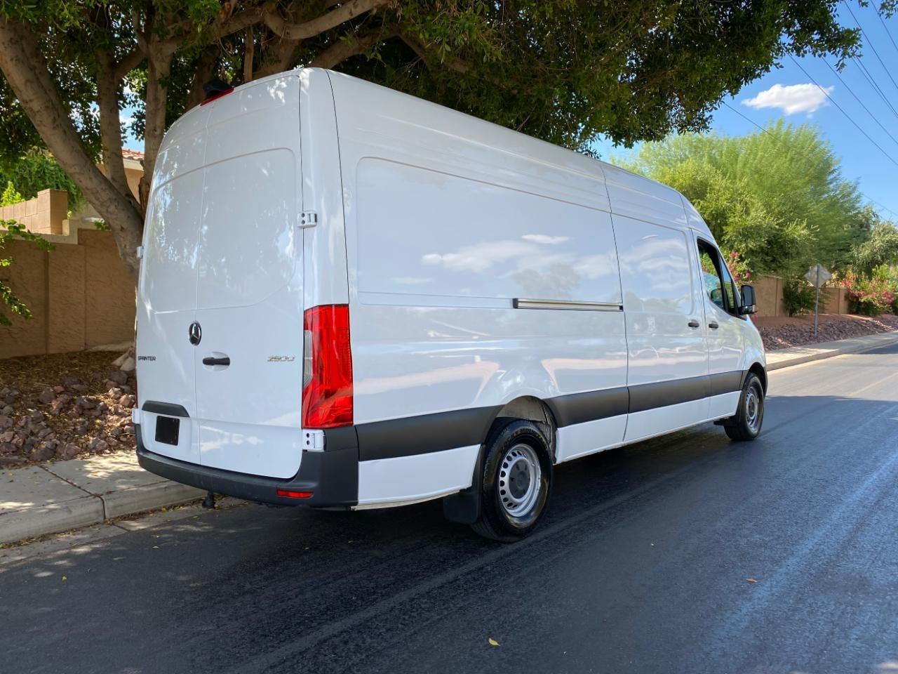Mercedes-Benz Sprinter 2500 170-in. WB 2025