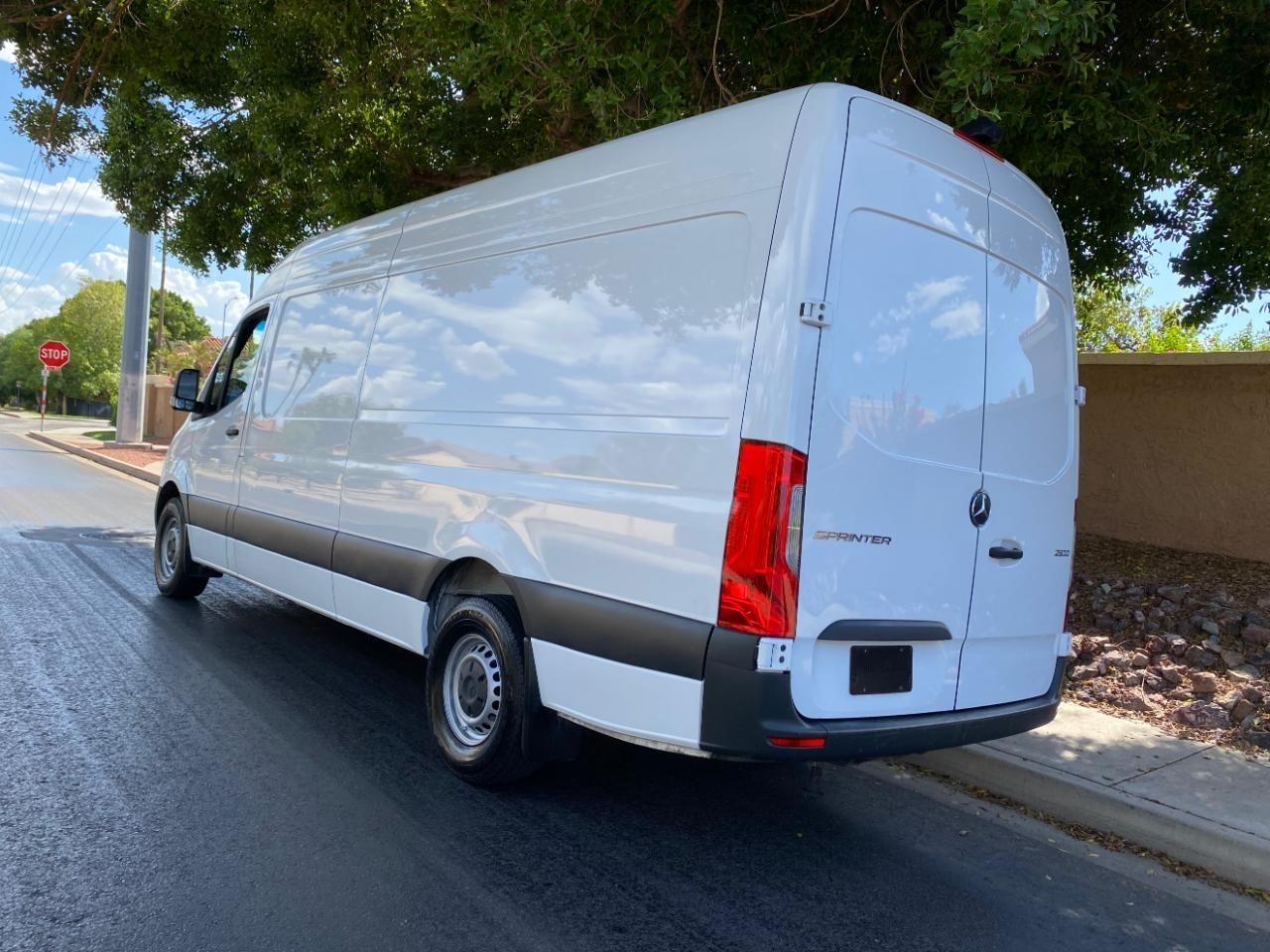 Mercedes-Benz Sprinter 2500 170-in. WB 2025