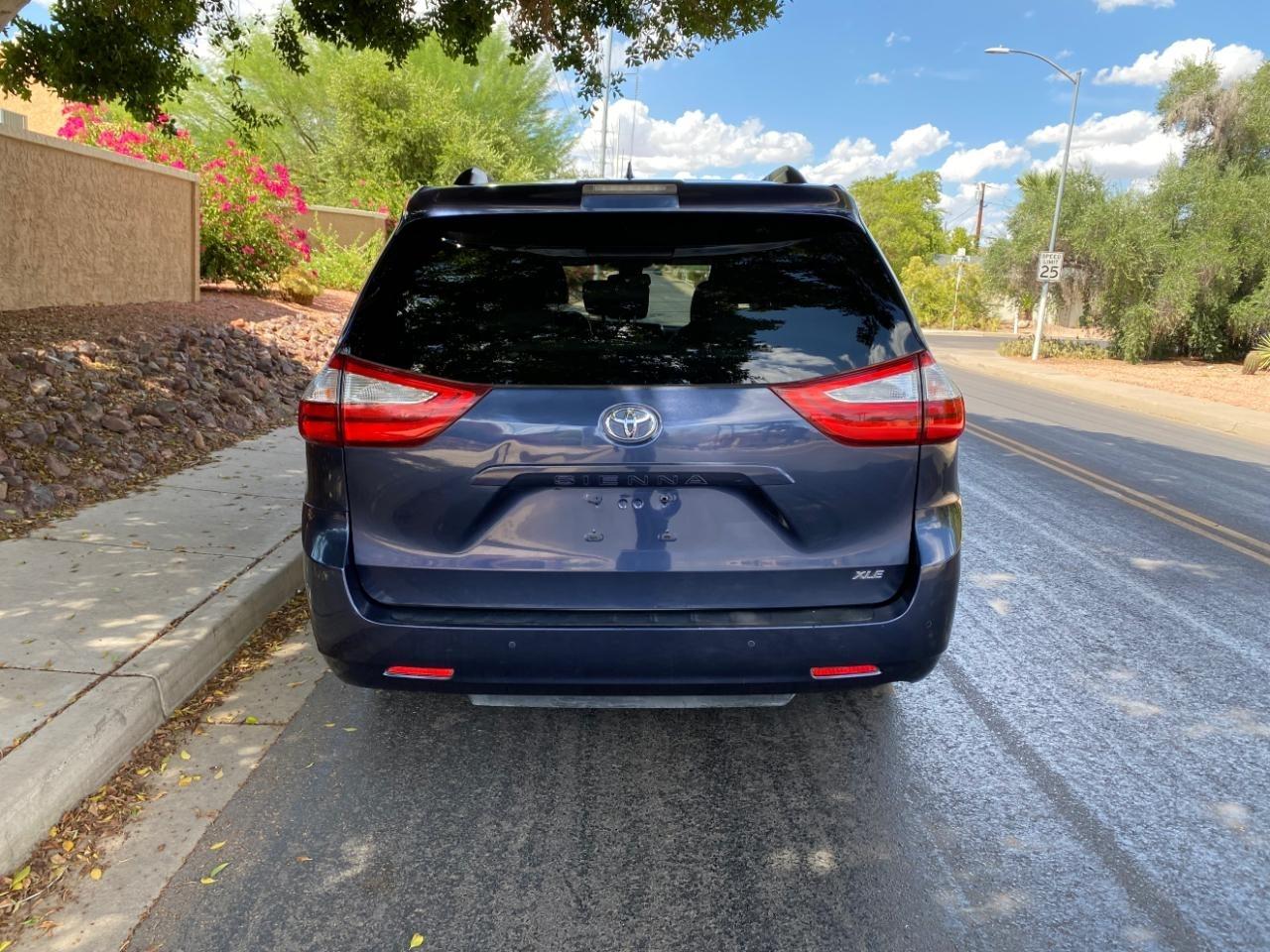 Toyota Sienna Limited Premium 7-Passenger 2018