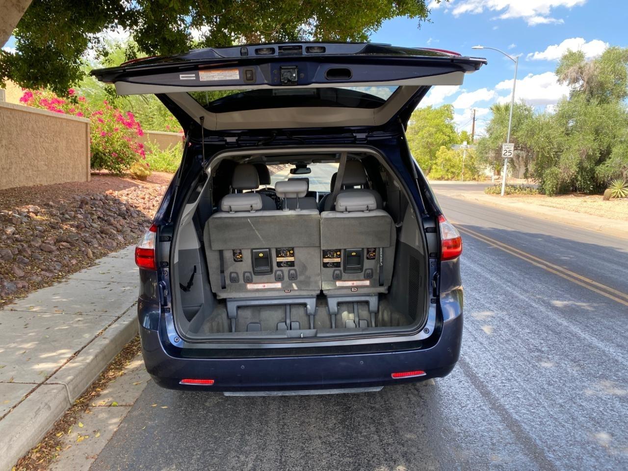 Toyota Sienna Limited Premium 7-Passenger 2018