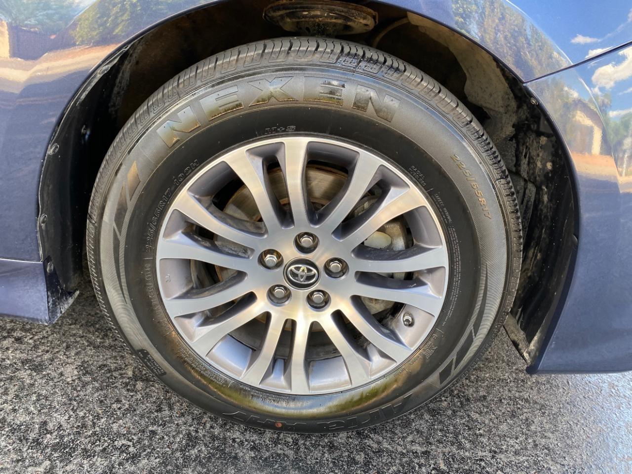 Toyota Sienna Limited Premium 7-Passenger 2018