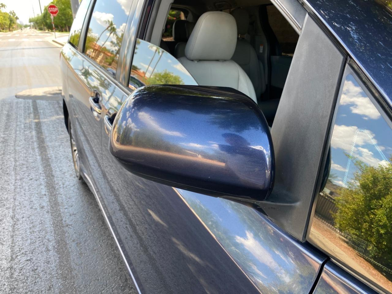 Toyota Sienna Limited Premium 7-Passenger 2018