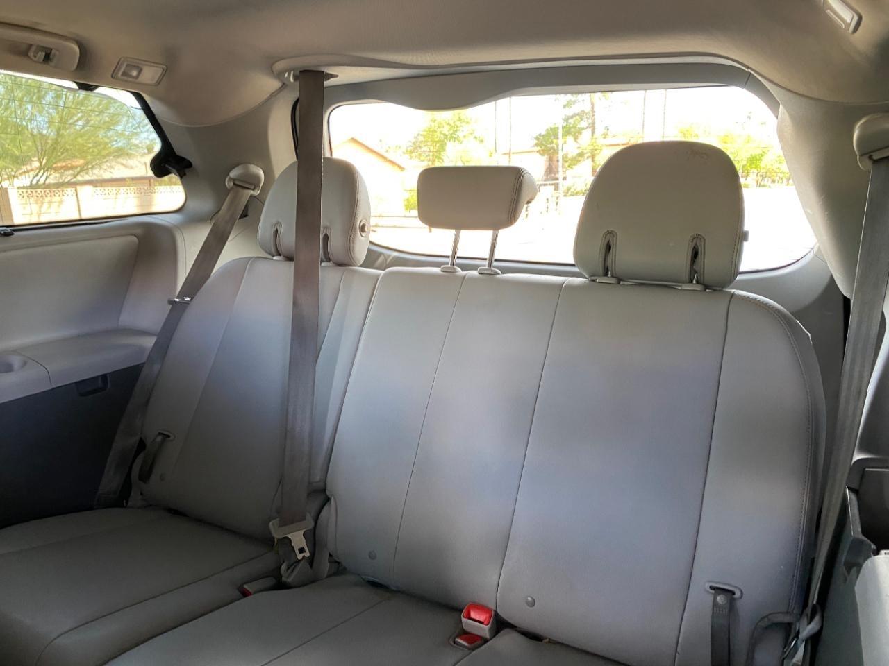 Toyota Sienna Limited Premium 7-Passenger 2018