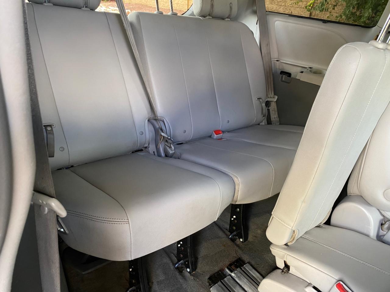 Toyota Sienna Limited Premium 7-Passenger 2018