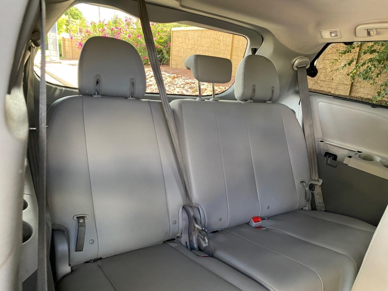 Toyota Sienna Limited Premium 7-Passenger 2018
