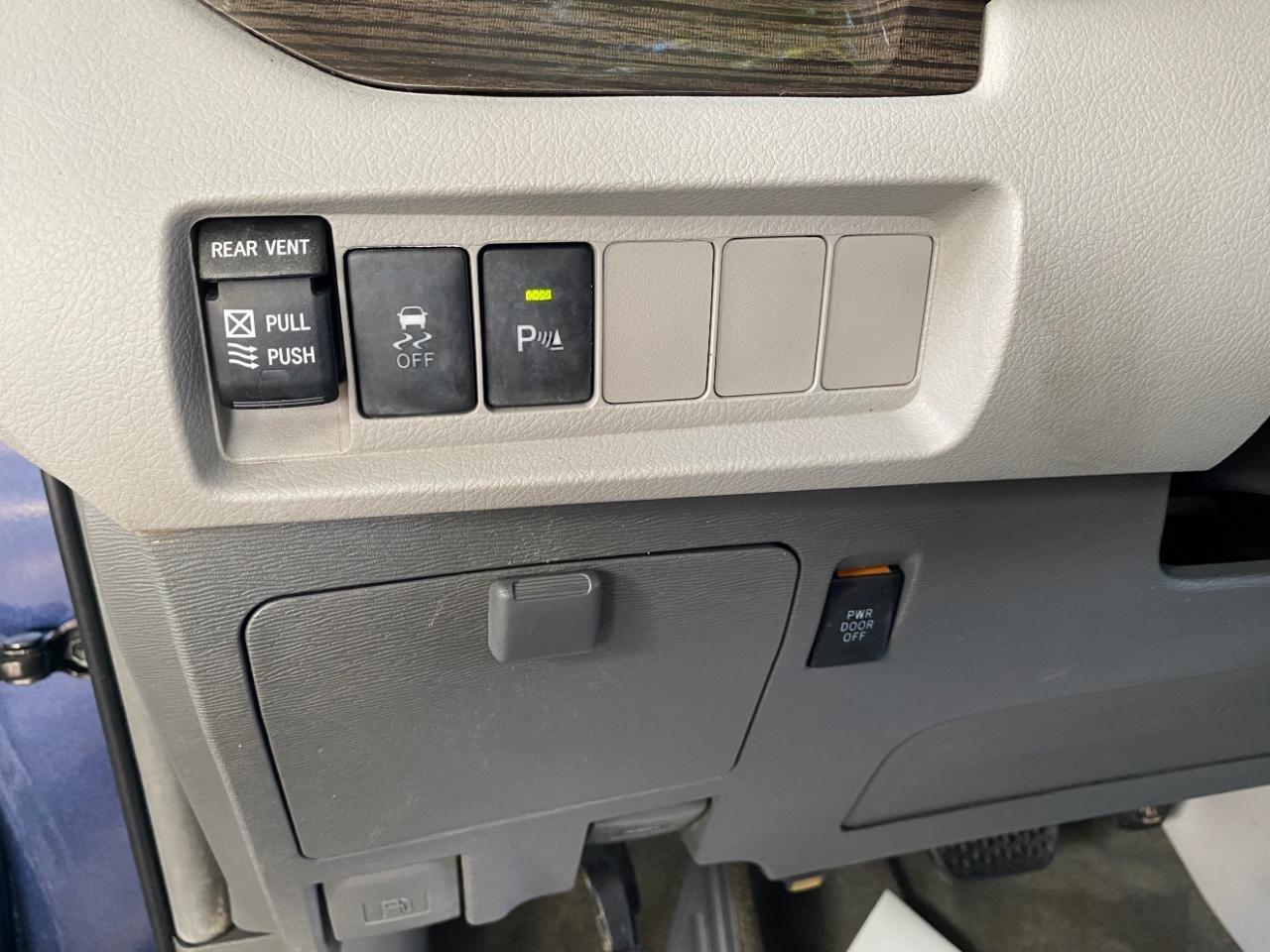 Toyota Sienna Limited Premium 7-Passenger 2018