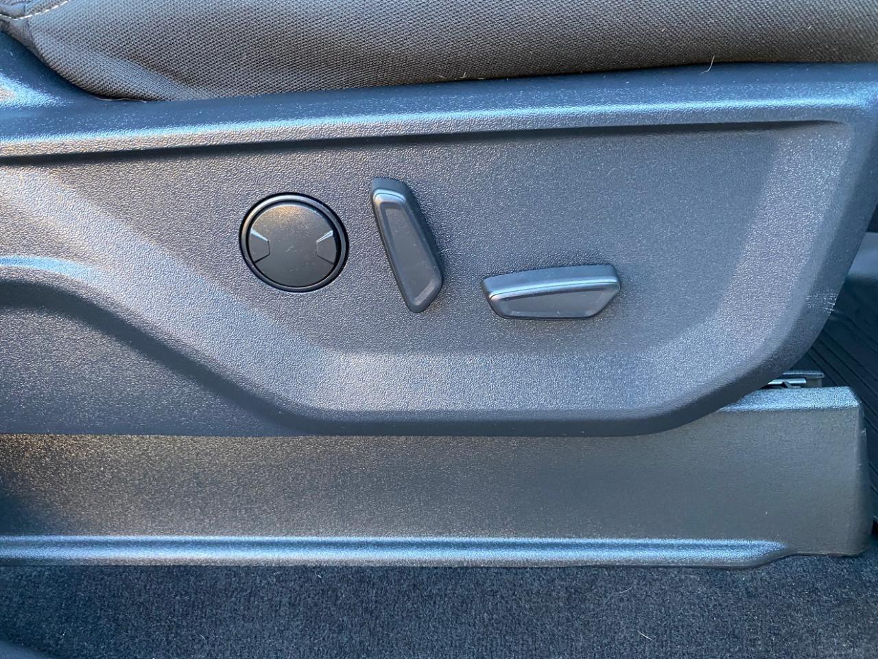 Ford F-150 XLT SuperCrew 5.5-ft. Bed 4WD 2023