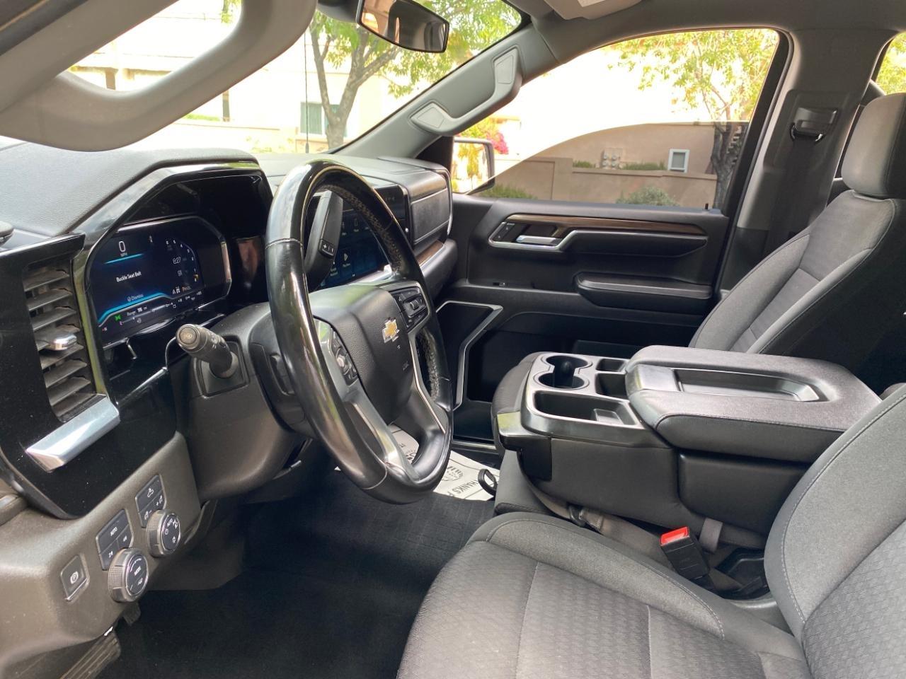 Chevrolet Silverado 1500 LT Double Cab 4WD 2023