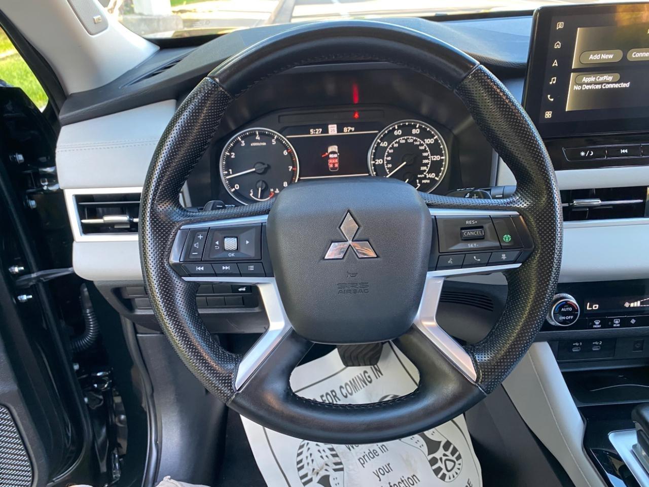 Mitsubishi Outlander SE 2WD 2025