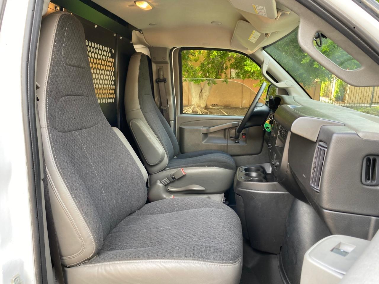 Chevrolet Express 2500 Cargo 2024