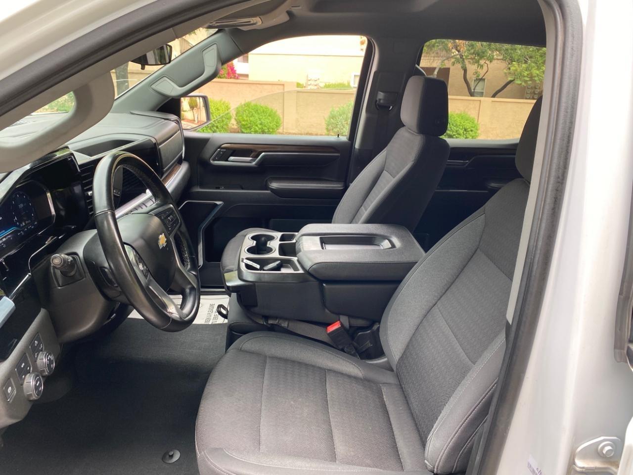 Chevrolet Silverado 1500 LT Crew Cab 4WD 2023