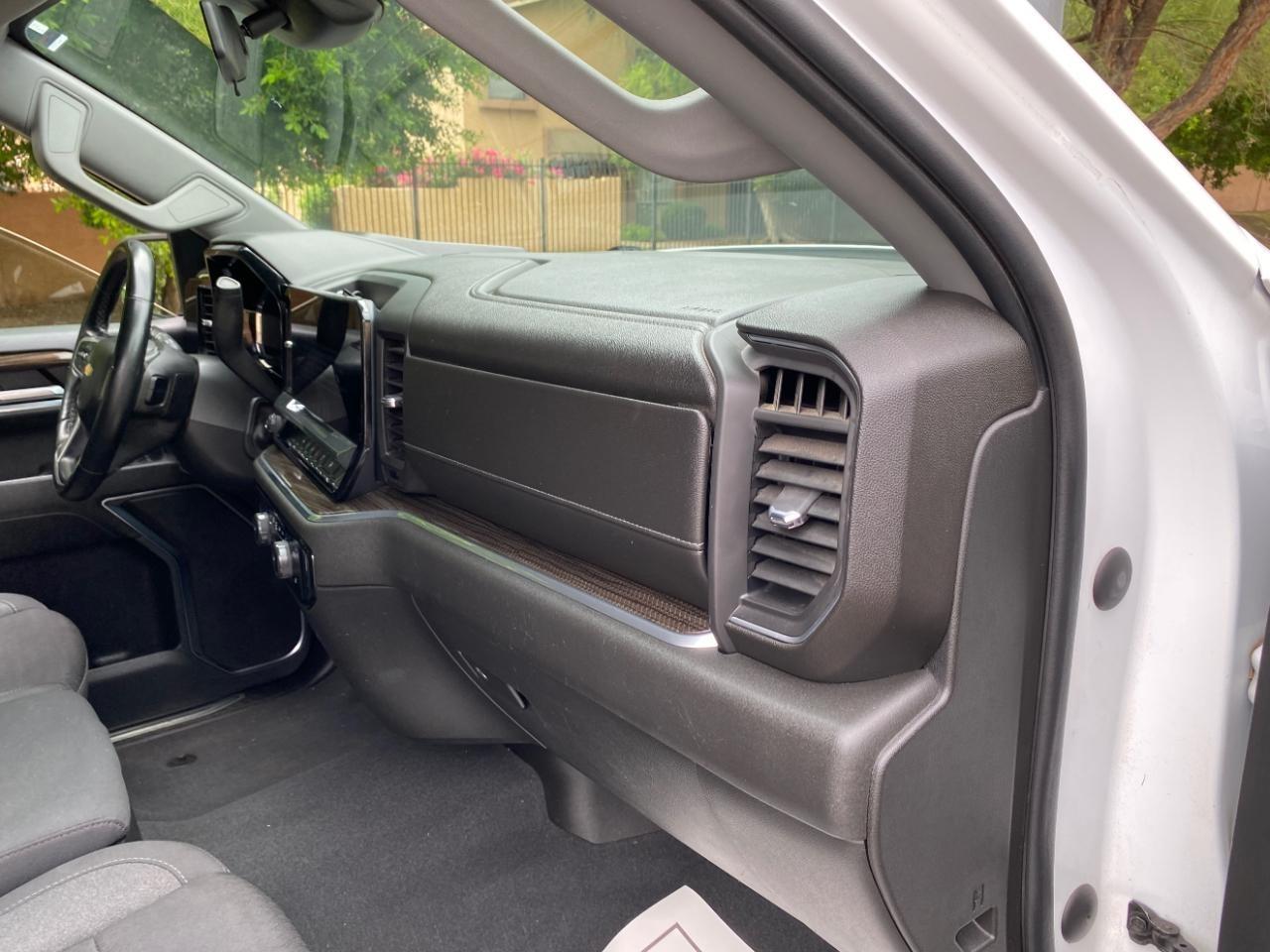 Chevrolet Silverado 1500 LT Crew Cab 4WD 2023
