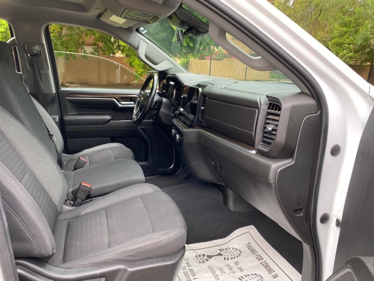 Chevrolet Silverado 1500 LT Crew Cab 4WD 2023