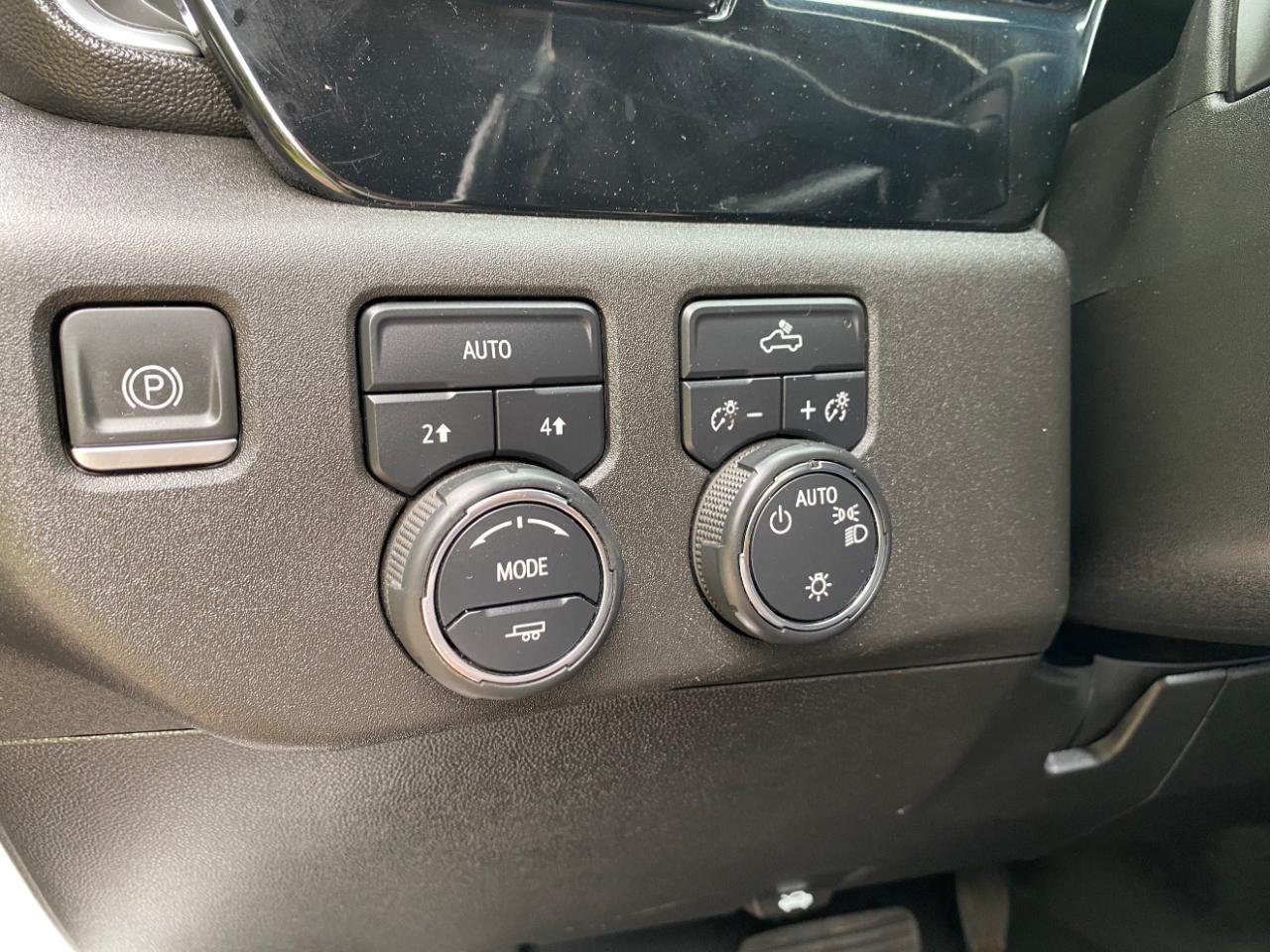 Chevrolet Silverado 1500 LT Crew Cab 4WD 2023
