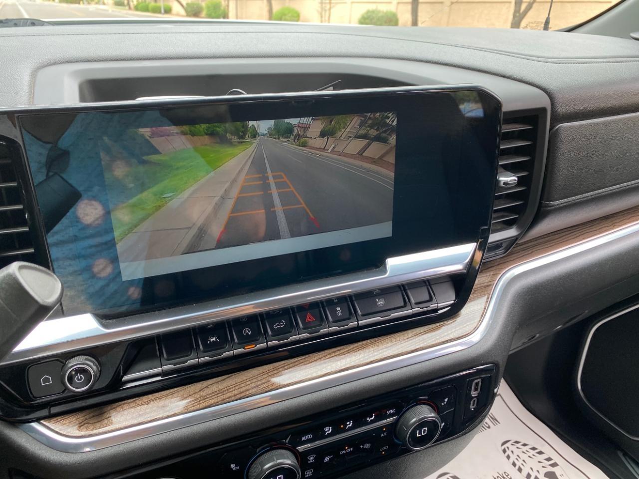 Chevrolet Silverado 1500 LT Crew Cab 4WD 2023