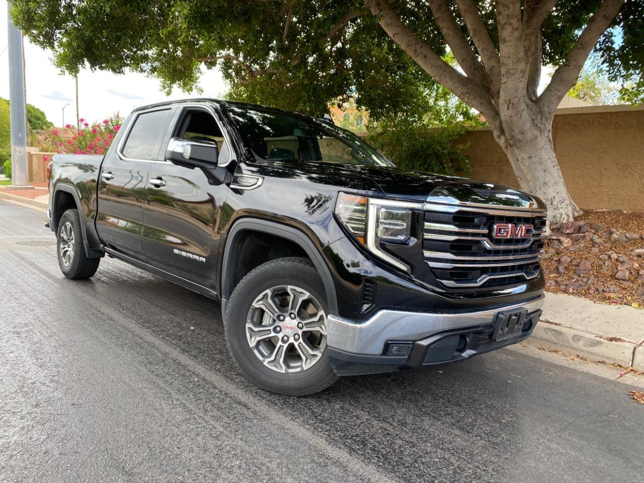 GMC Sierra 1500 SLT Crew Cab 4WD 2025