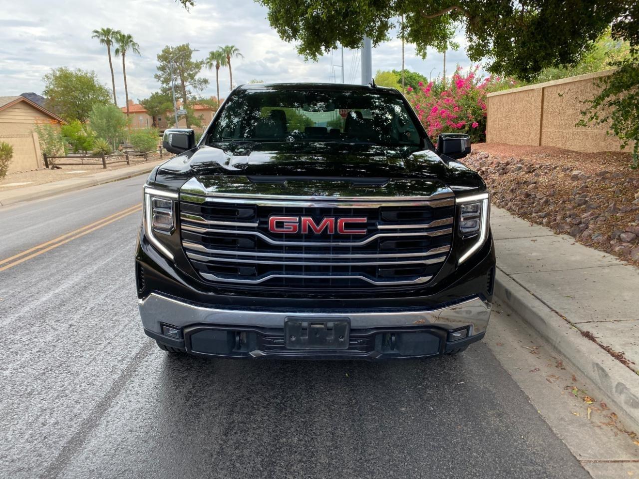 GMC Sierra 1500 SLT Crew Cab 4WD 2025