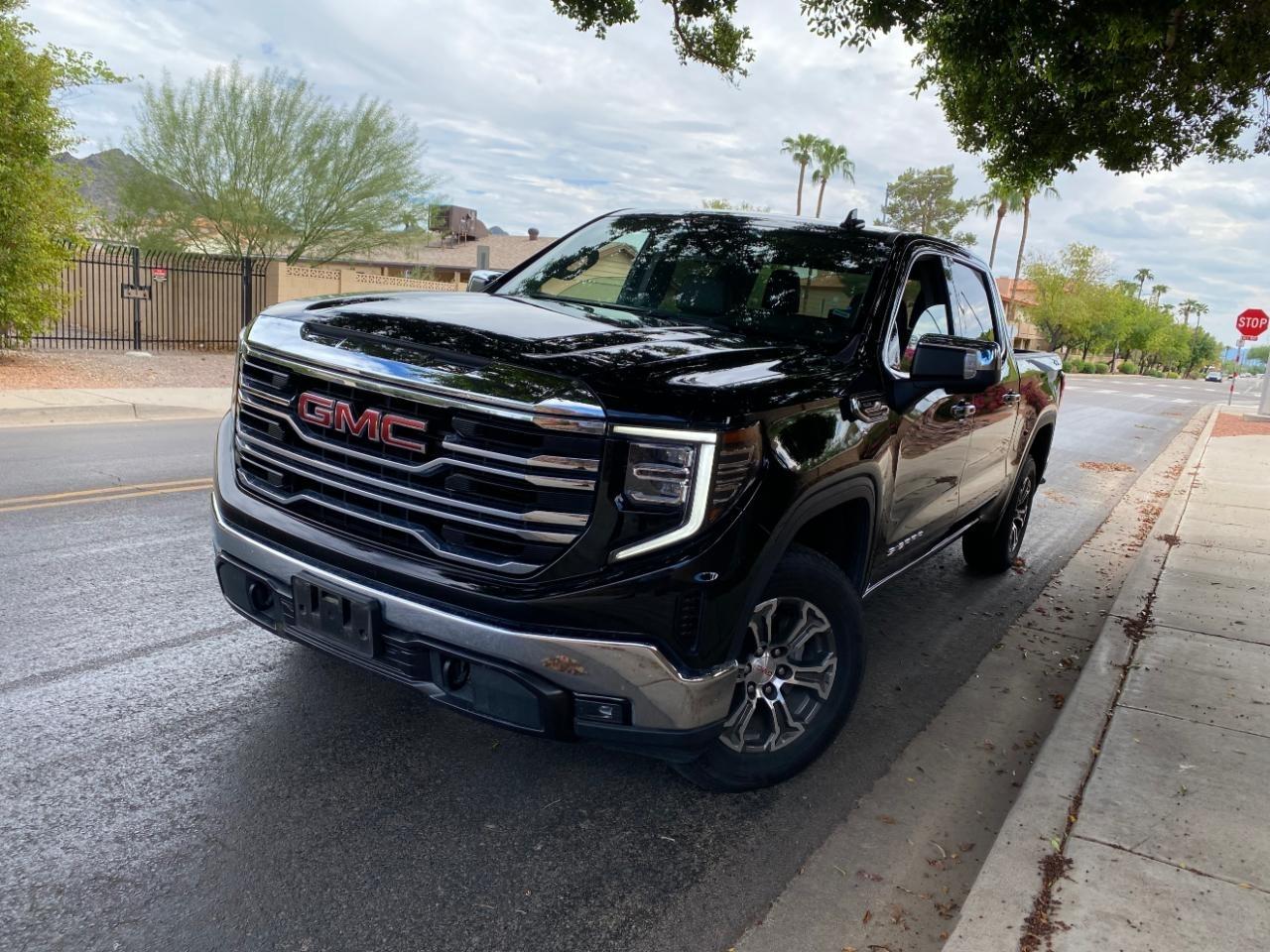 GMC Sierra 1500 SLT Crew Cab 4WD 2025