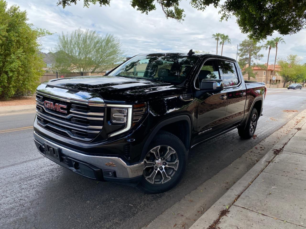 GMC Sierra 1500 SLT Crew Cab 4WD 2025