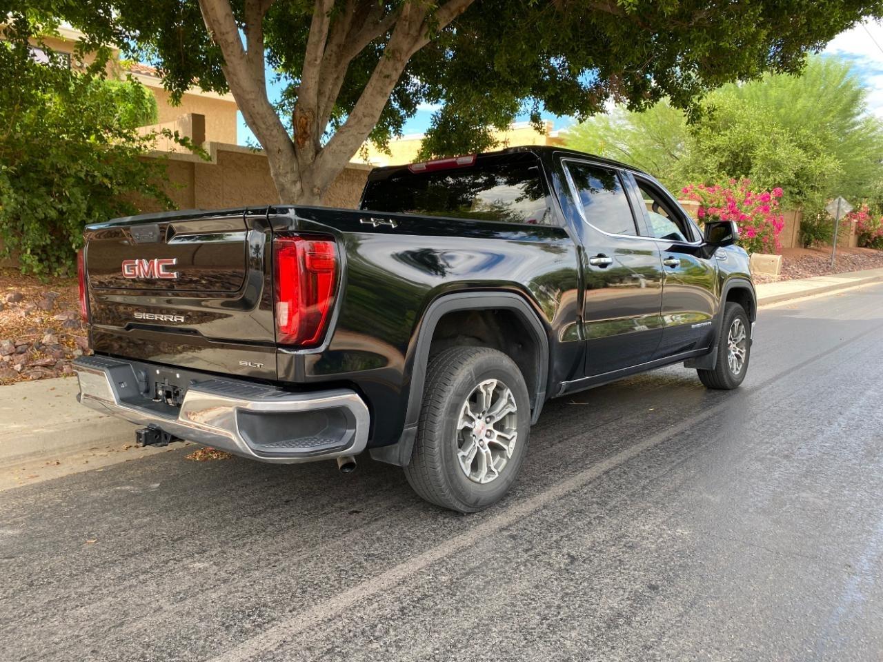 GMC Sierra 1500 SLT Crew Cab 4WD 2025