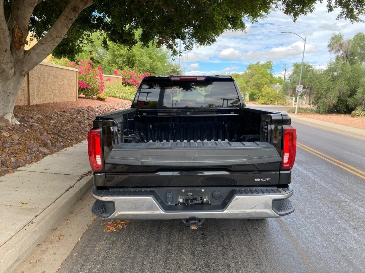GMC Sierra 1500 SLT Crew Cab 4WD 2025