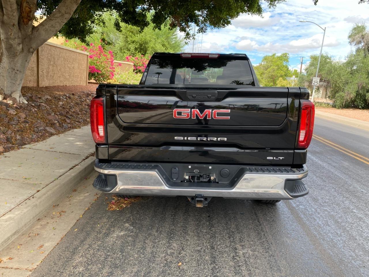 GMC Sierra 1500 SLT Crew Cab 4WD 2025