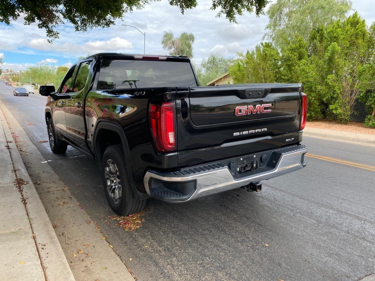 GMC Sierra 1500 SLT Crew Cab 4WD 2025